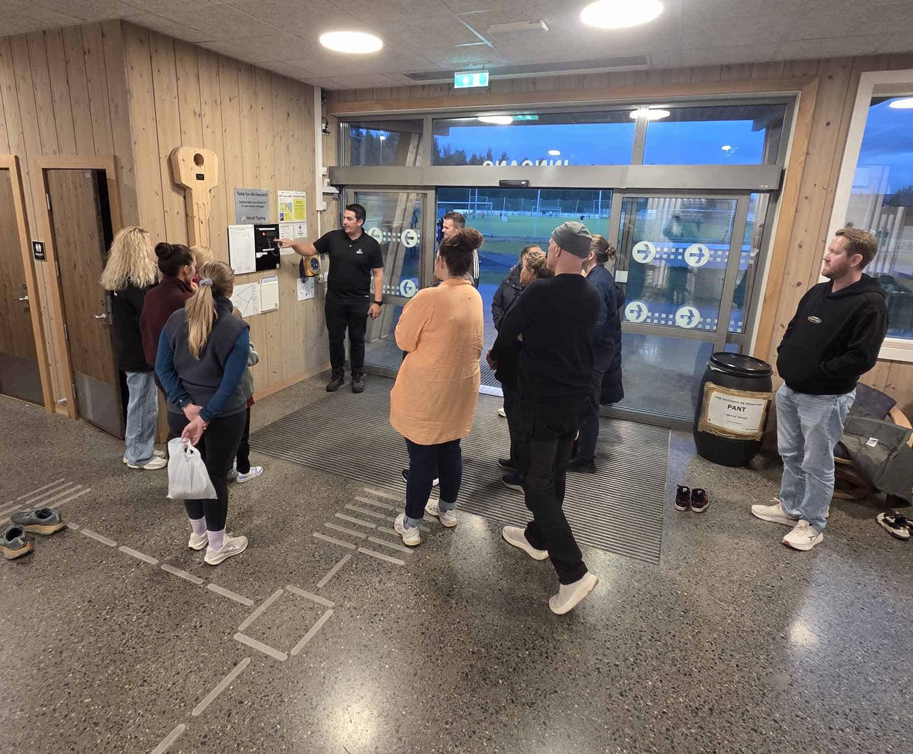 Gjennomgang-i-hallen